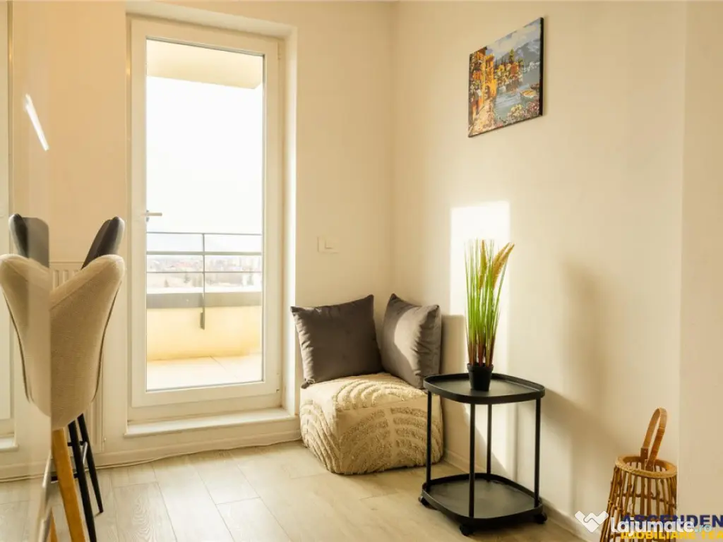 Rafinament urban:terase incantatoare,loc parcare,A Class,Kas