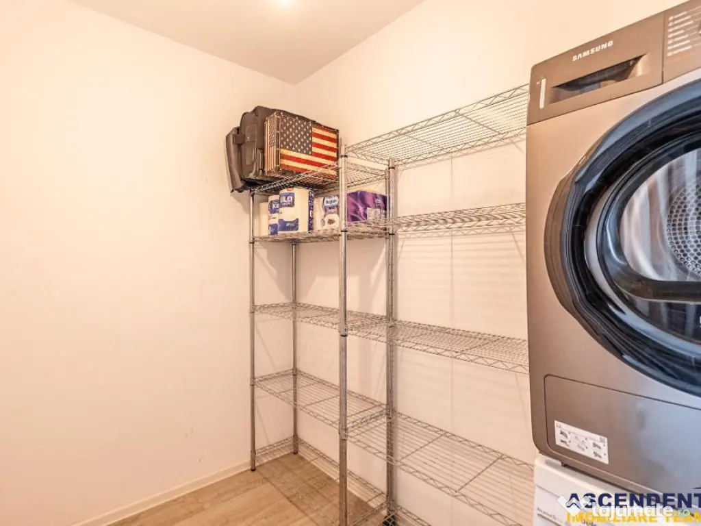 Rafinament urban:terase incantatoare,loc parcare,A Class,Kas