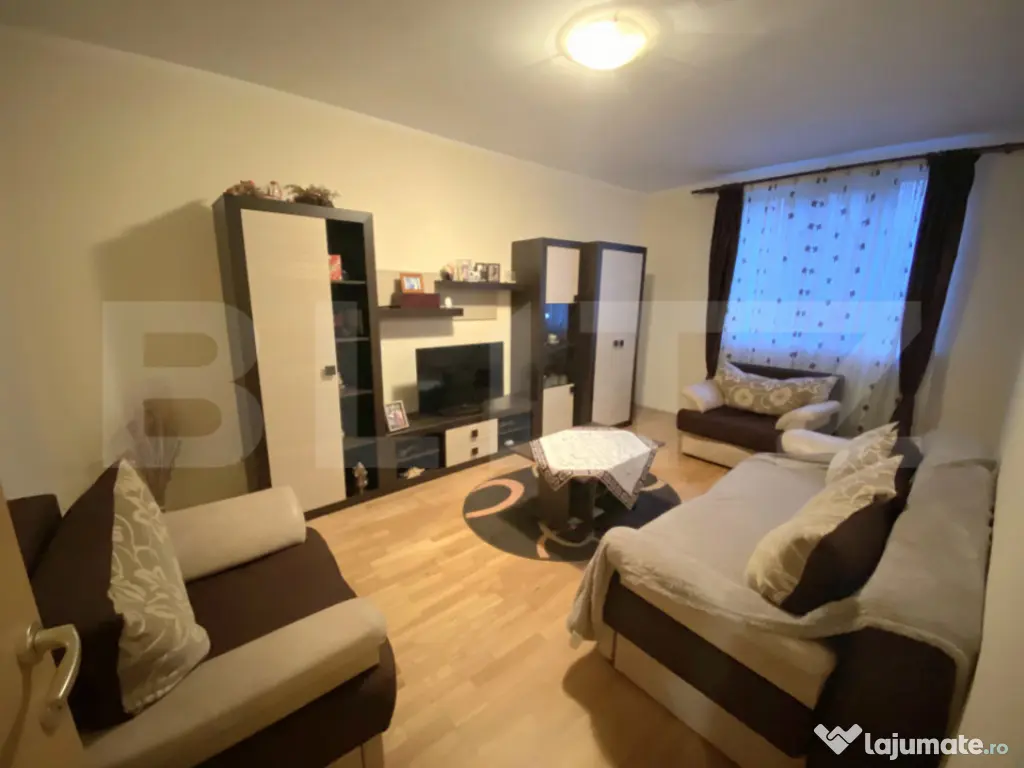 Apartament 3 camere, 70 mp, zona Tolstoi