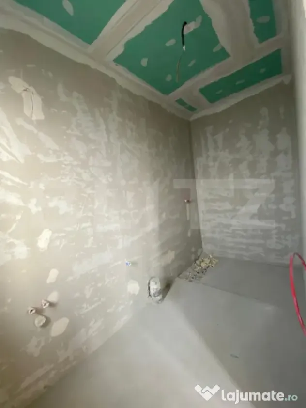 Casa moderna si luminoasa, cu spatii vitrate generoase, 610m