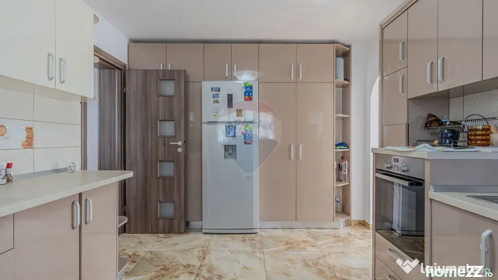 COMISION 0%| VILA 10 CAMERE | PRIVELISTE SPECTACULOASA | ...
