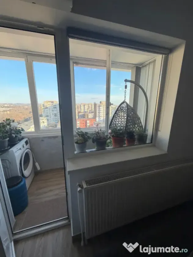Apartament de vanzare, cu 2 camere, 57 mp, zona Craiovita