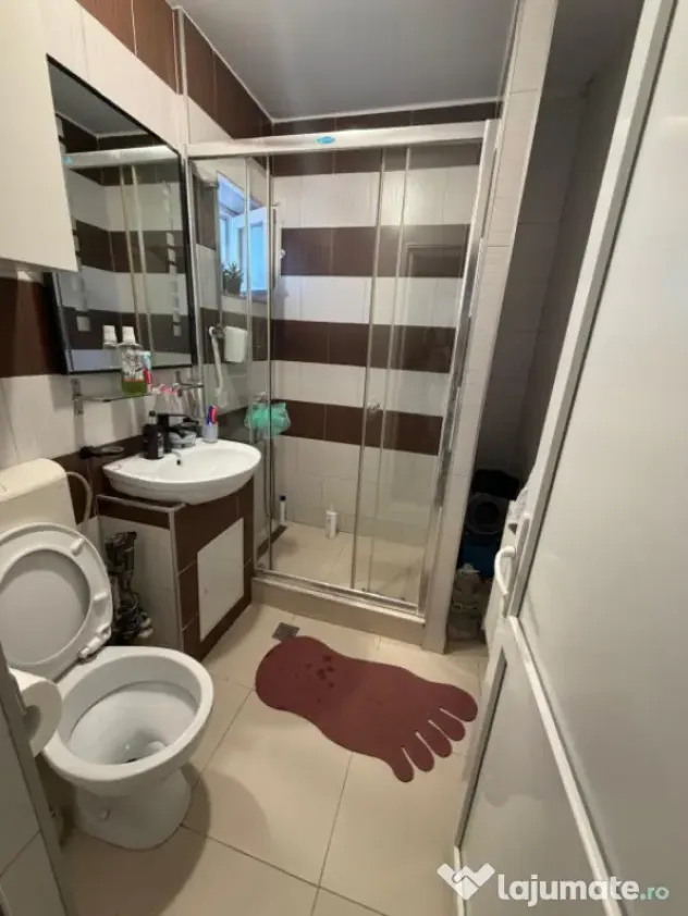 Apartament de vanzare, cu 2 camere, 57 mp, zona Craiovita