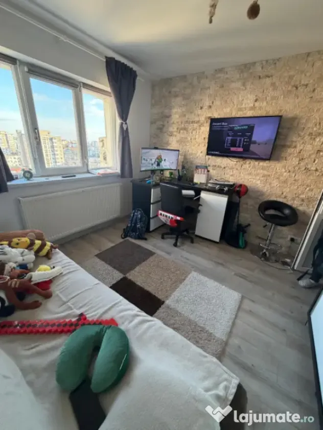 Apartament de vanzare, cu 2 camere, 57 mp, zona Craiovita