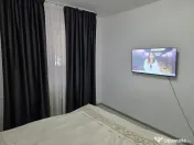 Bdul. Tineretului, vis - a- vis de Park, Apartament 2 camere.Parter! 