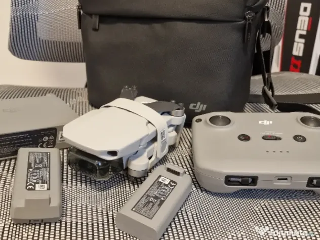 Drona DJI mini 2