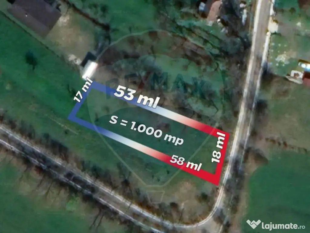 Teren intravilan cu priveliste de vanzare in Rus