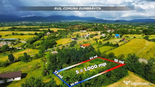 Teren intravilan cu priveliste de vanzare in Rus