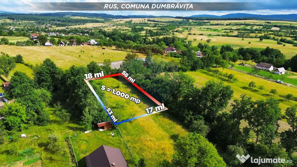 Teren intravilan cu priveliste de vanzare in Rus