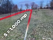 Teren intravilan cu priveliste de vanzare in Rus 