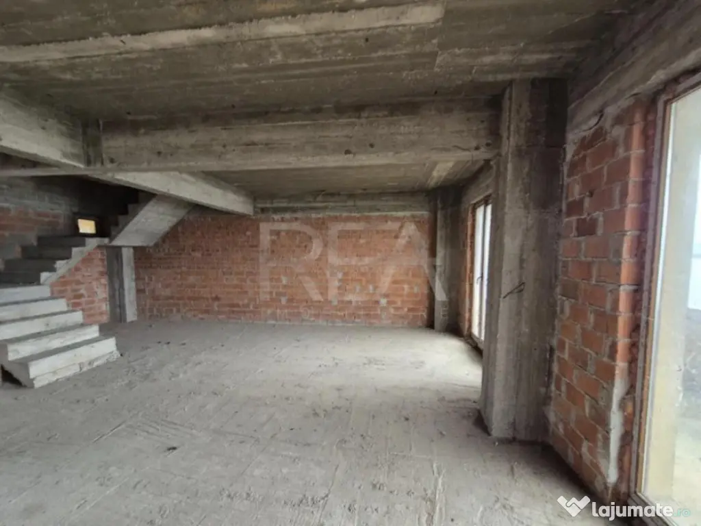 Refugiu Urban Vedere Panoramică pe Malul Lacului Morii