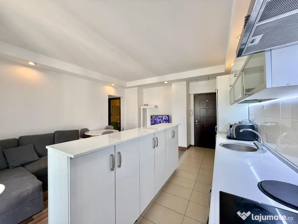 COSMOPOLIS - Apartament 3 camere, vedere panoramica spre lac