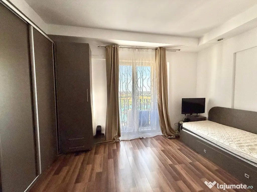 COSMOPOLIS - Apartament 3 camere, vedere panoramica spre lac