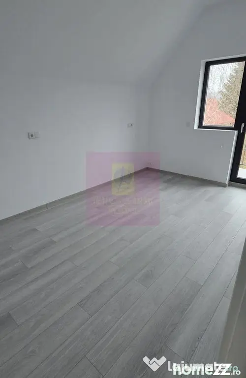 Vila de vanzare cu 4 camere in Brebu