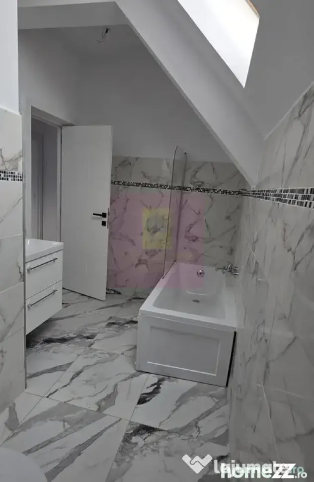 Vila de vanzare cu 4 camere in Brebu