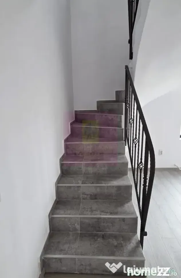 Vila de vanzare cu 4 camere in Brebu