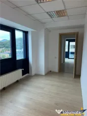 Spatiu de birouri renovat, Centrul Civic, Brasov 