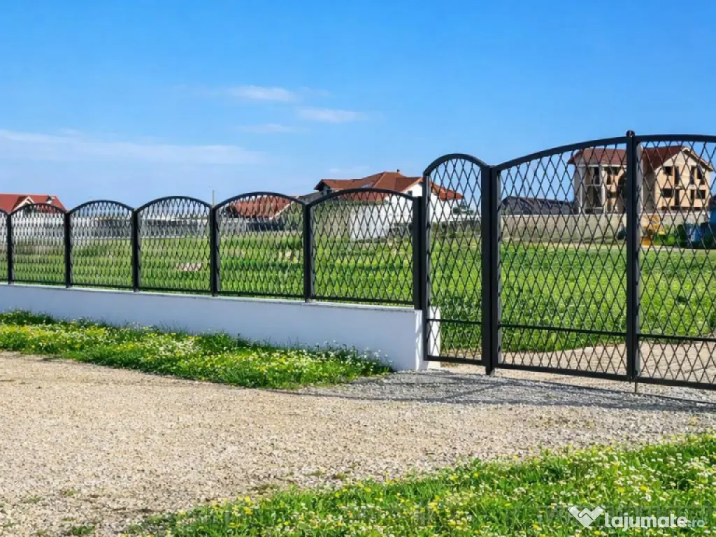 800mp teren intravilan, ingradit, cu facilitati, Bod, Brasov