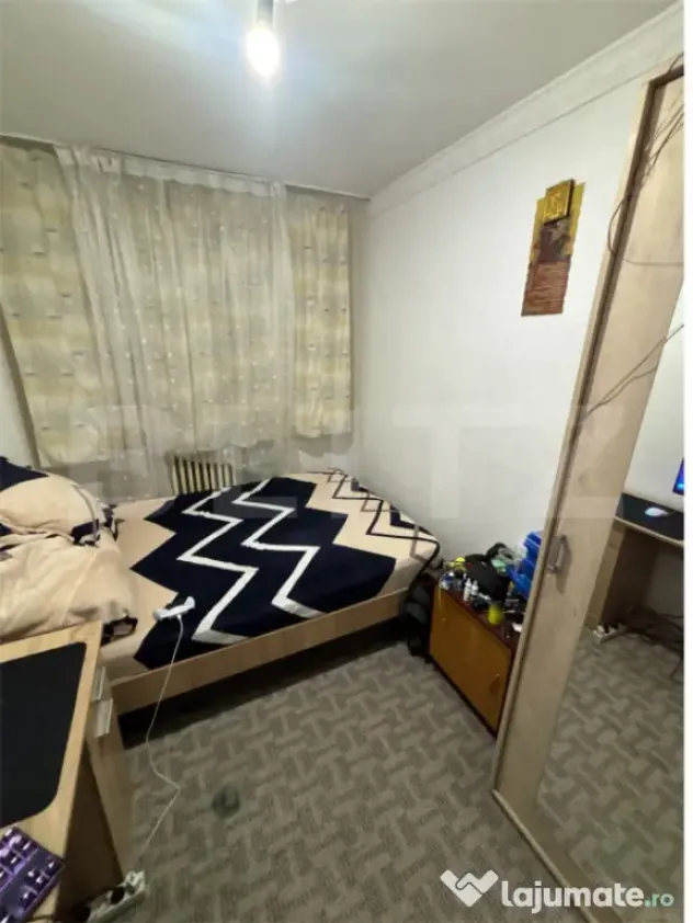 Apartament 3 camere, 55 mp, zona Vest - 9 mai