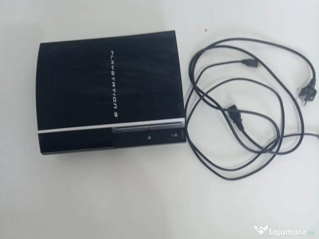 Vând PlayStation 3 cu 13 jocuri precum (The Last Of Us,Hitman Absolution,Fifa14)