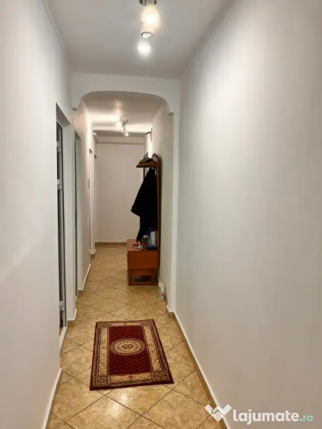 Ap. 3 cam decomandat - Alexandru cel Bun, centrală termică, mobilat și