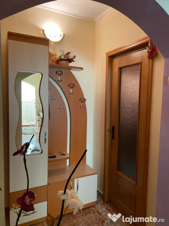 Etaj 1. Apartament 2 camere confort 1 , Progresu, mobilat.