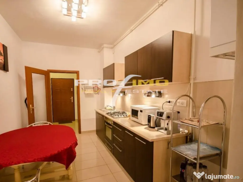 Mamaia, central, 3 camere decomandate lux, 130 mp