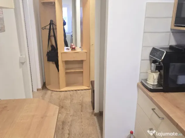 Vand apartament 2 camere, Deva, zona Maxa, etaj 1, mobilat, parcare