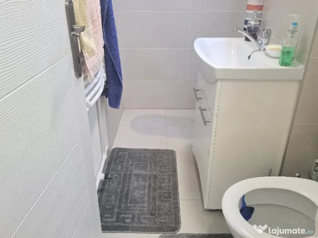 Vand apartament 2 camere, Deva, zona Maxa, etaj 1, mobilat, parcare