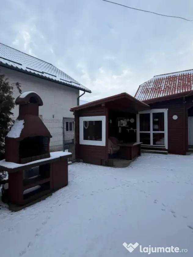 Casa spatioasa , teren 3300 mp, Dornesti