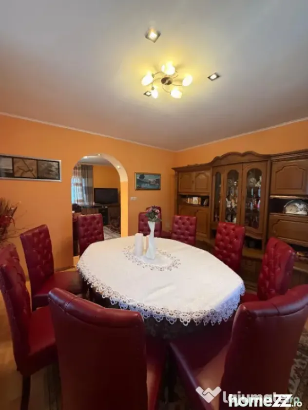 Casa spatioasa , teren 3300 mp, Dornesti - Dornesti (Suceava)