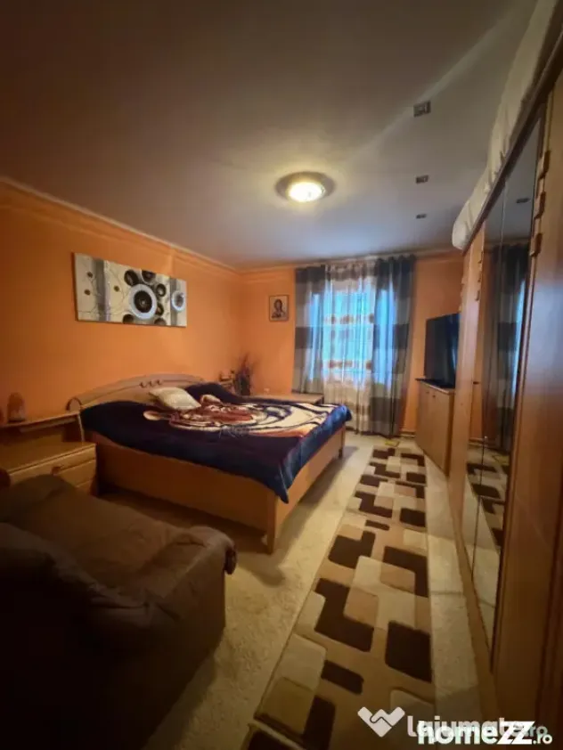 Casa spatioasa , teren 3300 mp, Dornesti - Dornesti (Suceava)