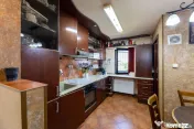 Apartament cu 3 camere de închiriat în zona Podgoria