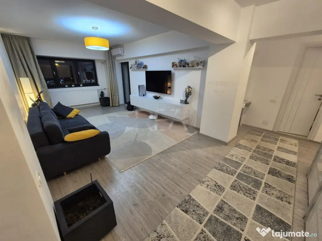 3 camere, et 2/8, boxa, 83mp-13 Septembrie, Marriott