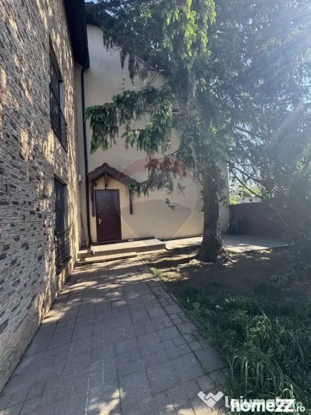Casă / Vila de vanzare in Tunari, centru, parc, autobuz,...