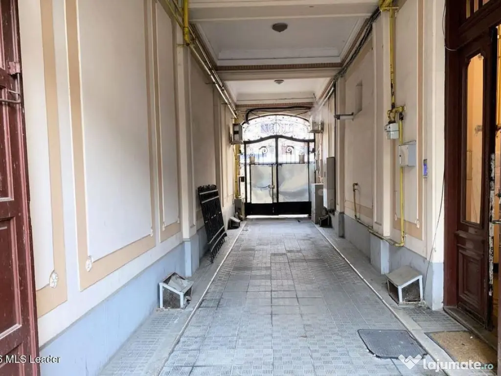 B-dul Carol I nr. 59, 188 mpu, etaj 3, 6 camere, bloc mic