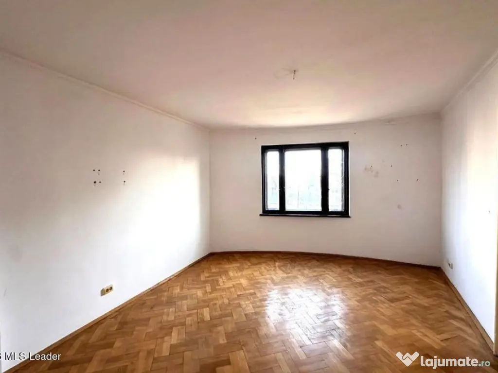 B-dul Carol I nr. 59, 188 mpu, etaj 3, 6 camere, bloc mic