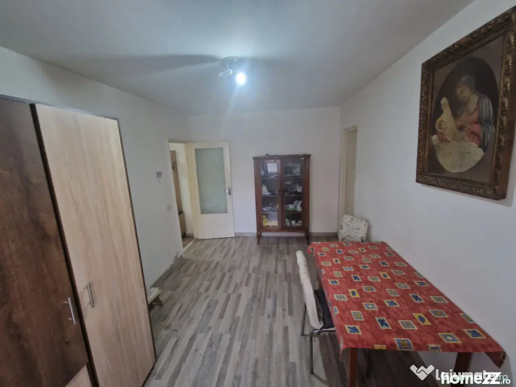 Apartament 2 camere, 38 mp, zona Traian