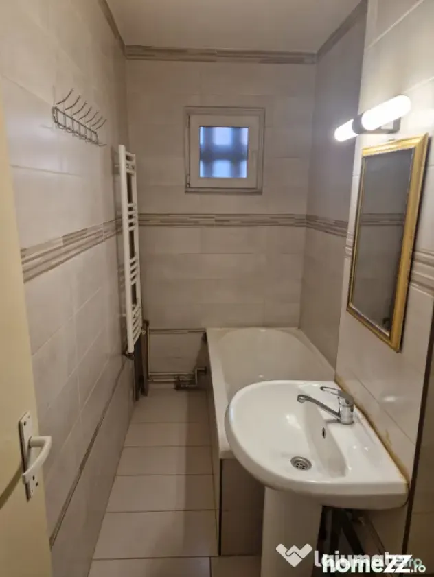 Apartament 2 camere, 38 mp, zona Traian