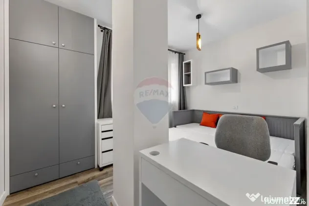 Apartament cu 3 camere + terasa de închiriat la Bourgeoi...