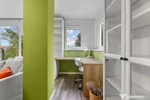 Apartament cu 3 camere + terasa de închiriat la Bourgeoi...