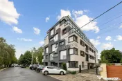 Apartament cu 3 camere + terasa de închiriat la Bourgeoi... 