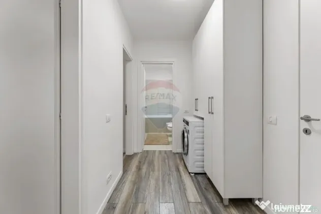 Apartament cu 3 camere + terasa de închiriat la Bourgeoi...