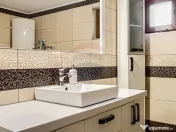 Scaun de inchiriat, salon de infrumusetare zona Vlaicu 