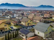 Casă 4 camere cu teren 550 mp – Zona Izvor, Tărlungeni 