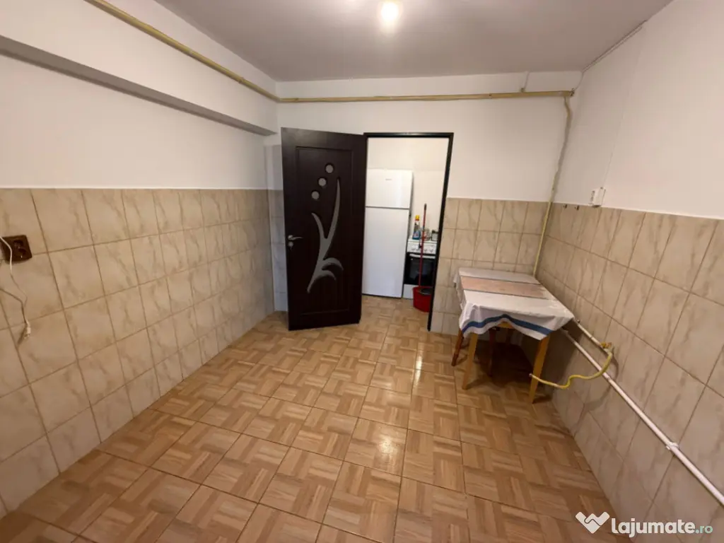 Apartament 3 camere, confort 1 decomandat Obor, etaj 3.