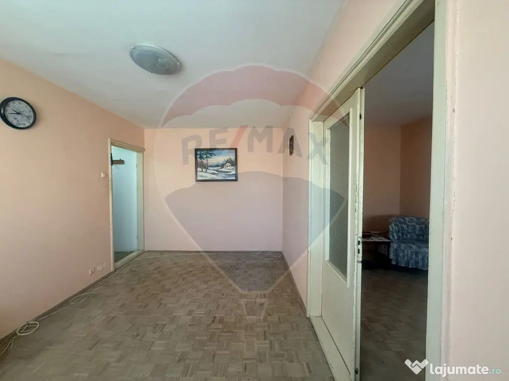 Apartament cu 2 camere de vânzare în zona Valea Rosie