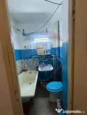 Apartament cu 2 camere de vânzare în zona Valea Rosie 