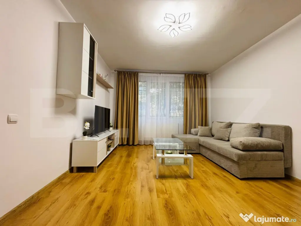 Apartament 2 camere de închiriat, Centru Civic