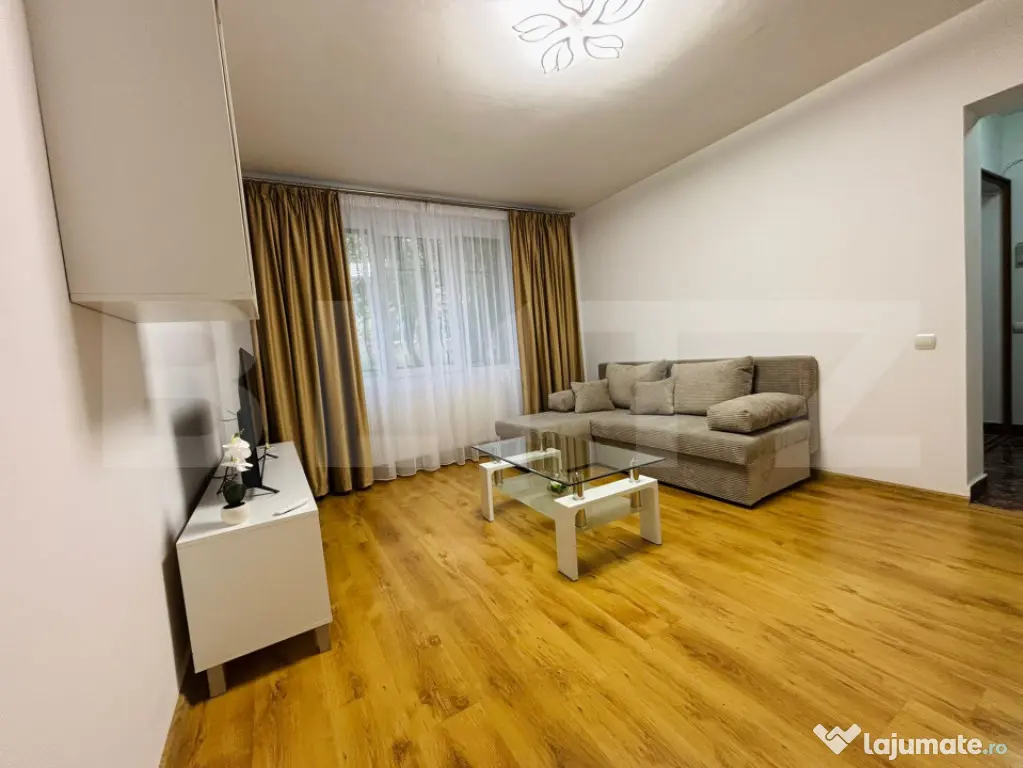Apartament 2 camere de închiriat, Centru Civic